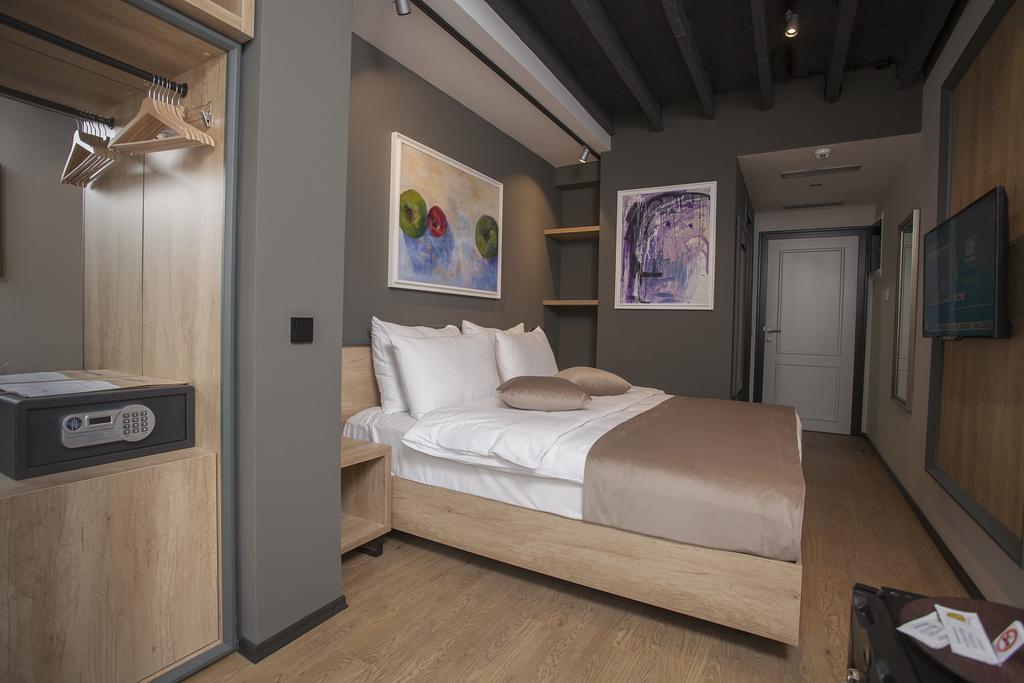 Solun'S Riverside Rooms Skopie Exterior foto
